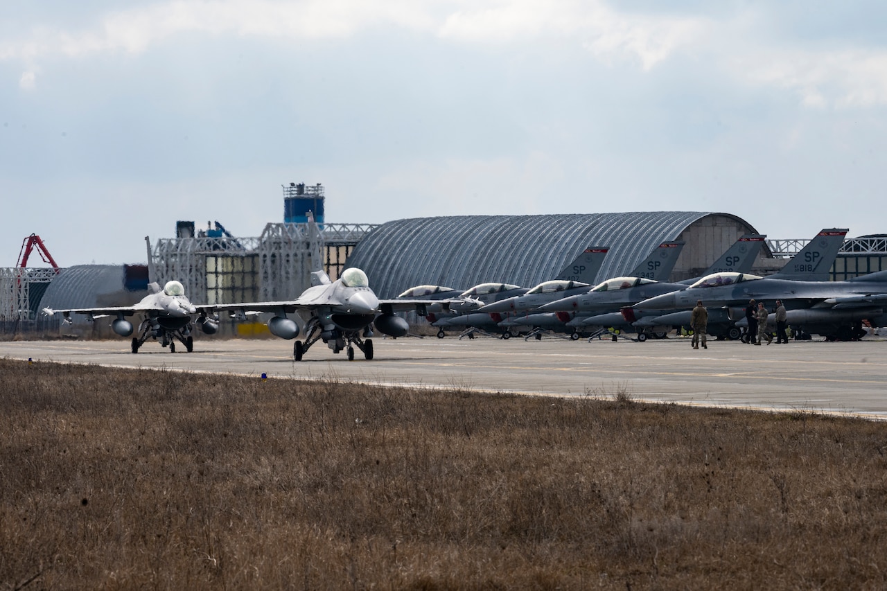 Russians Retreating From Around Kyiv, Refitting in Belarus 