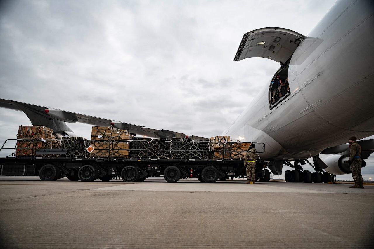 Austin to Convene Ukraine Defense Contact Group Session