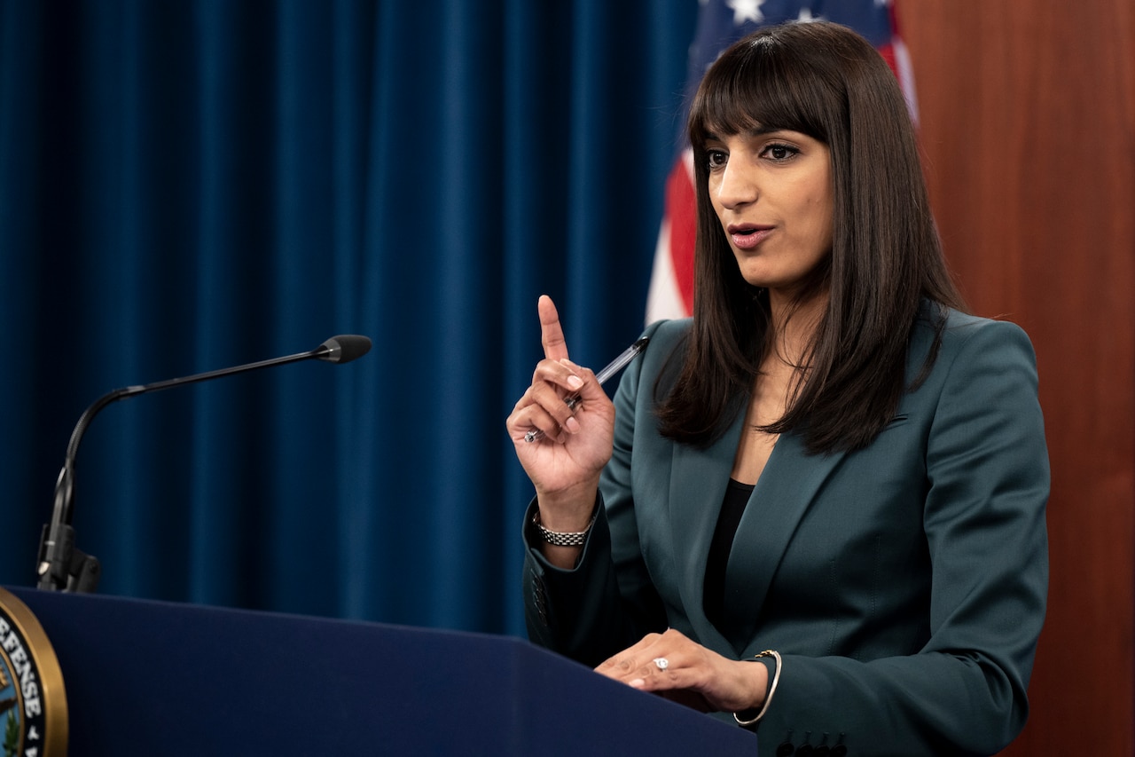 Austin to Convene Meeting on Ukraine Defense