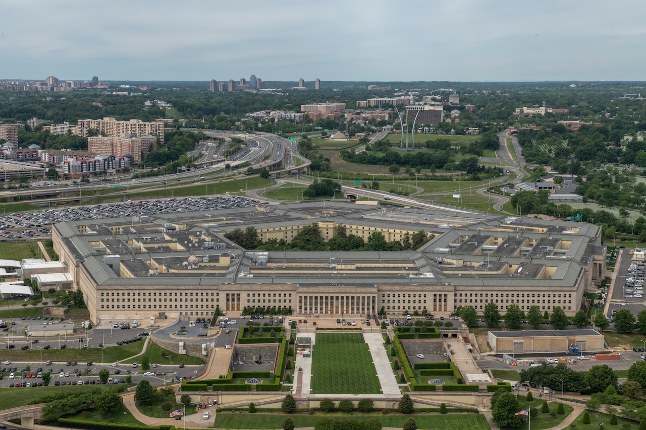 DOD Increases Efforts to Bring Small Businesses Into Defense Industrial Base 