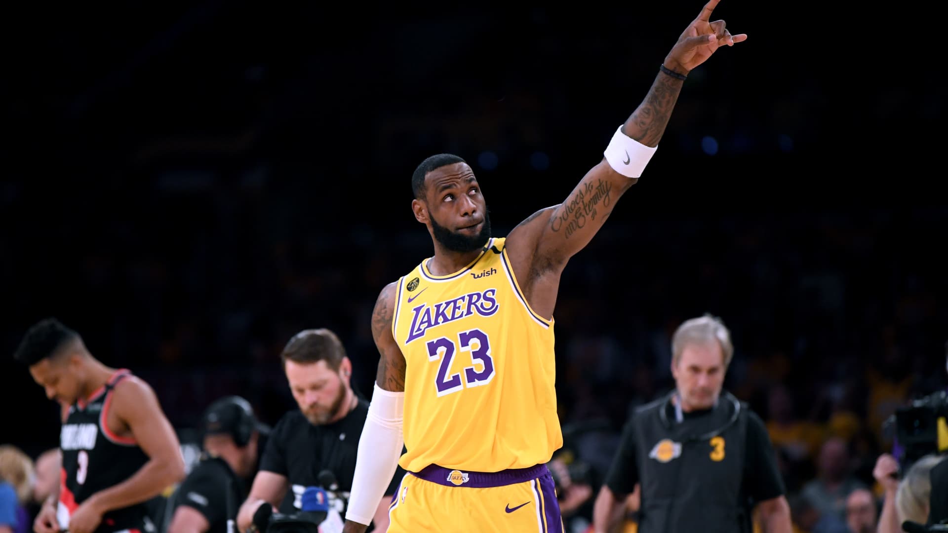 LeBron James is a pickleball fan. And now he's buying a team