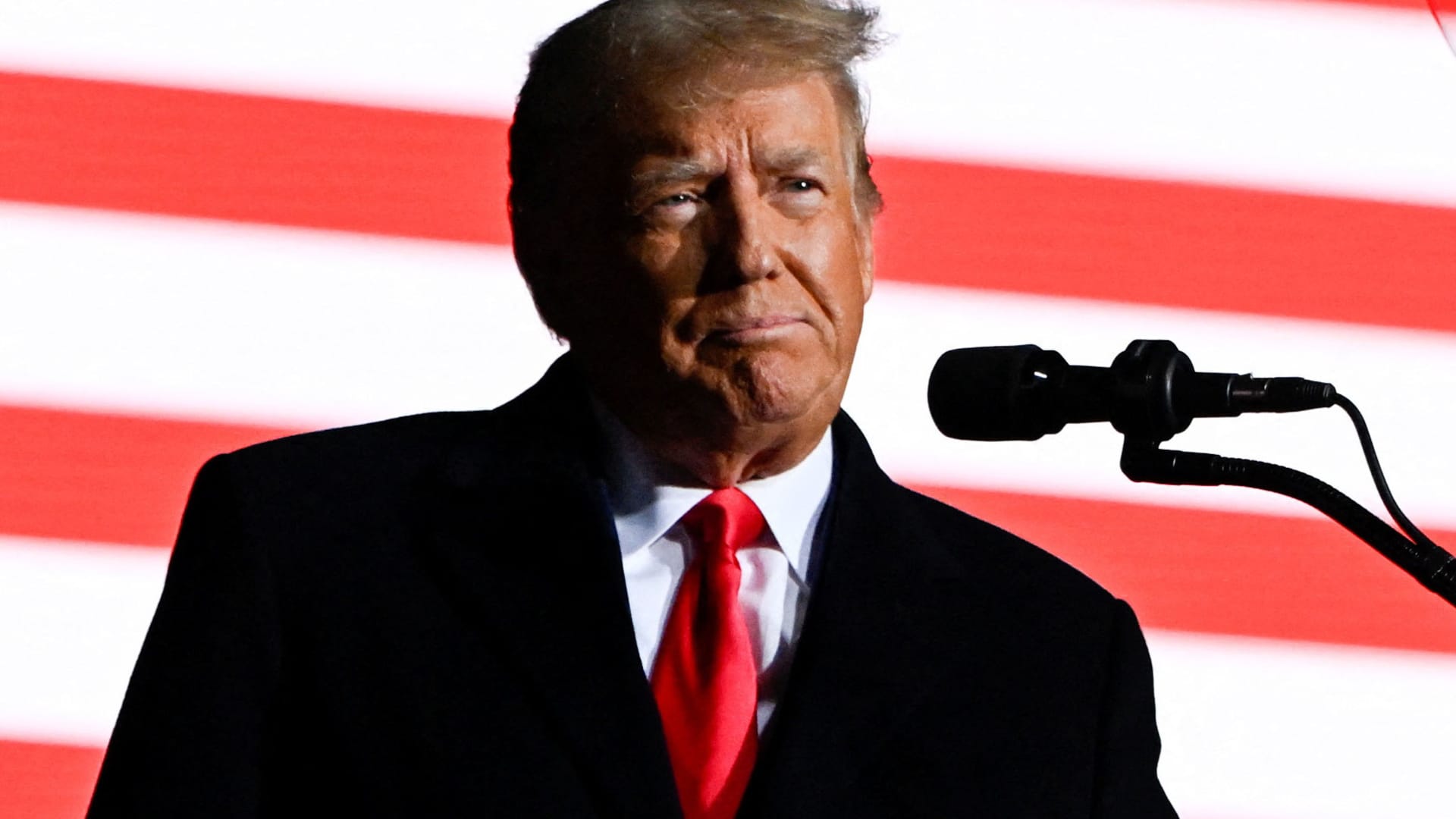 GOP's lackluster midterms showing puts Trump on defense, days before his 'big announcement'