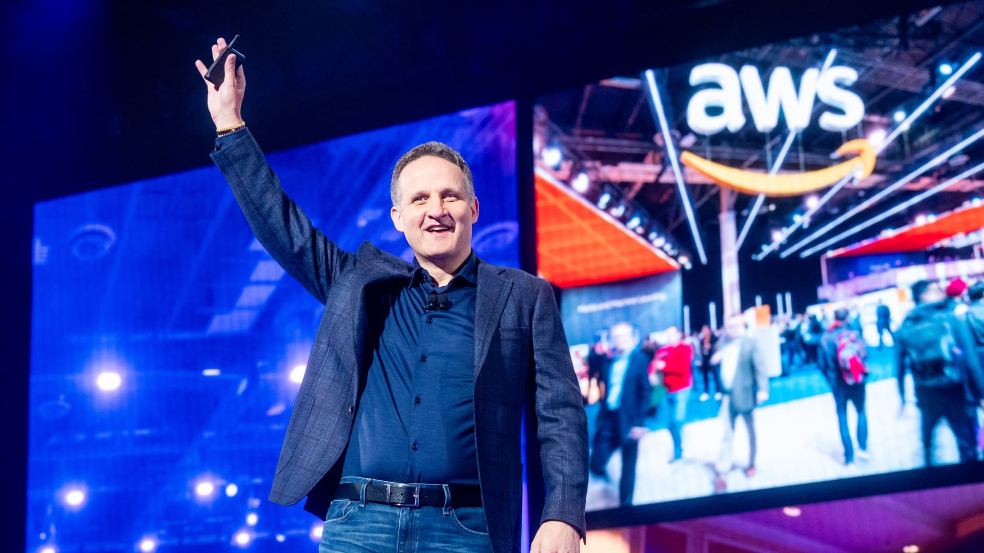 Amazon's cloud unit faces cost-sensitive customers as economic fears mount