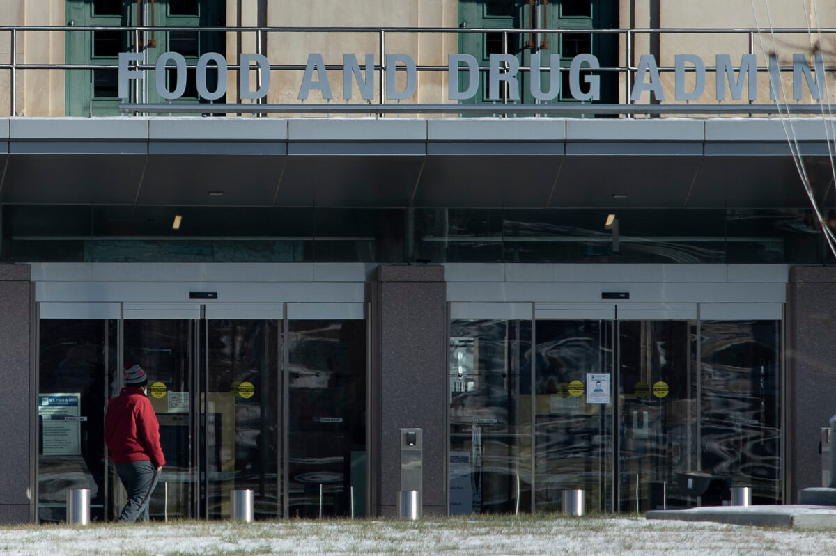 FDA Advisers Back COVID-19 Vaccine Pivot in Move Toward Annual Shot