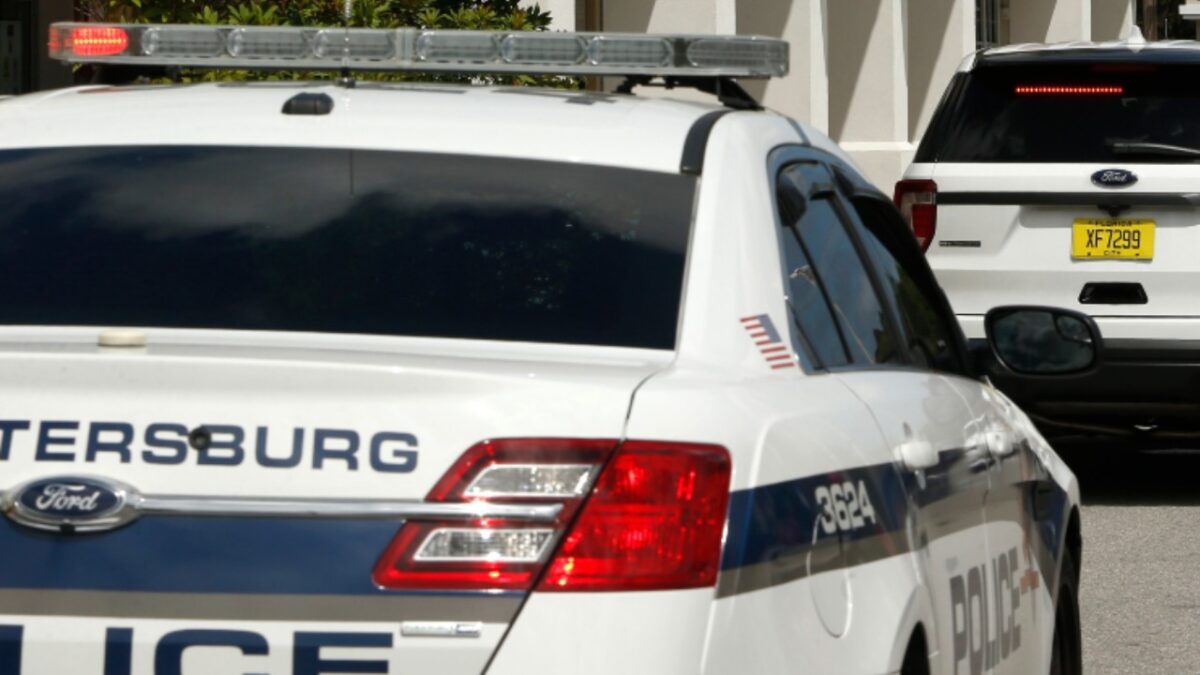 Sheriff: Man Who Fled Traffic Stop Shoots Officer in Florida