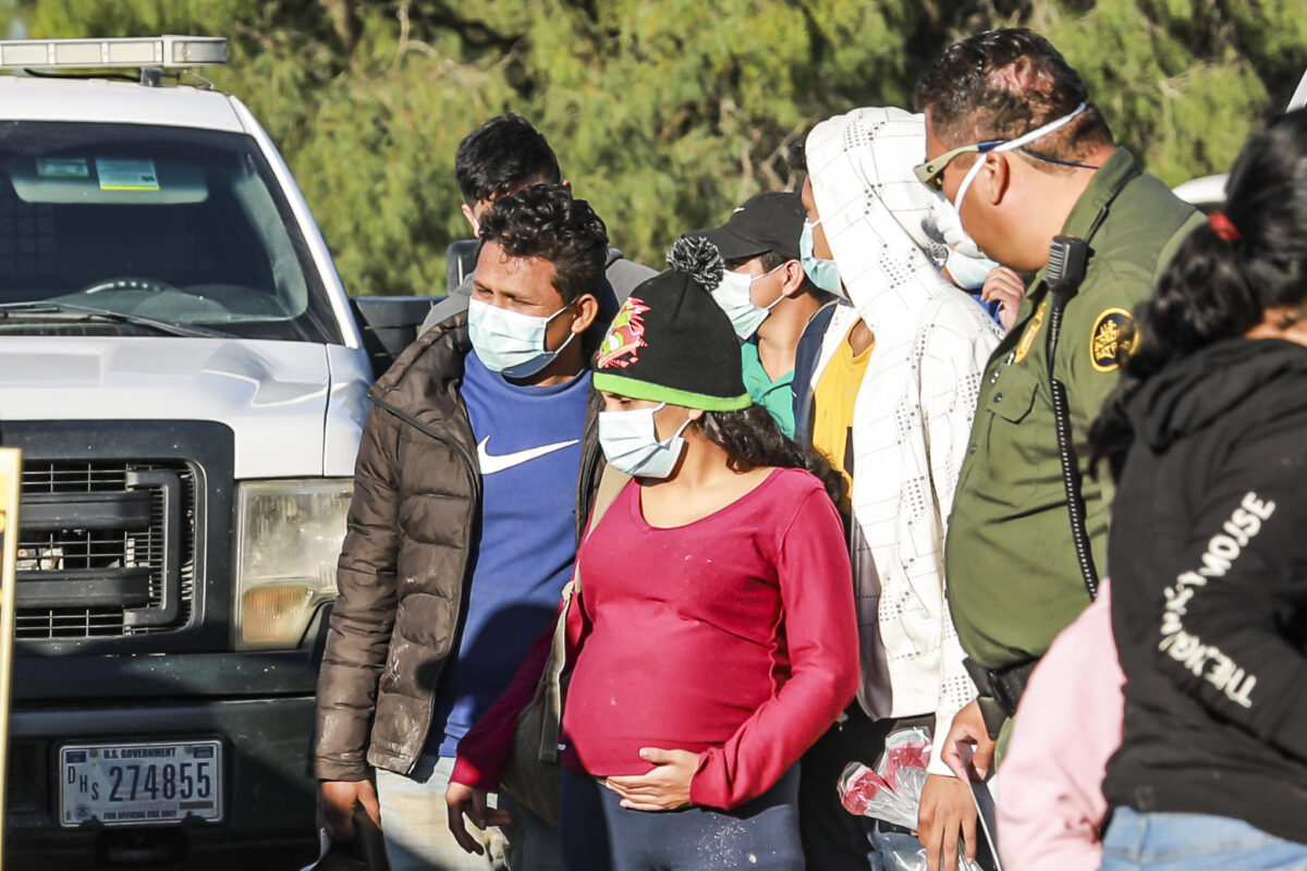 US on Track to Hit 1 Million Illegal Immigrant Encounters so Far This Year: Border Patrol
