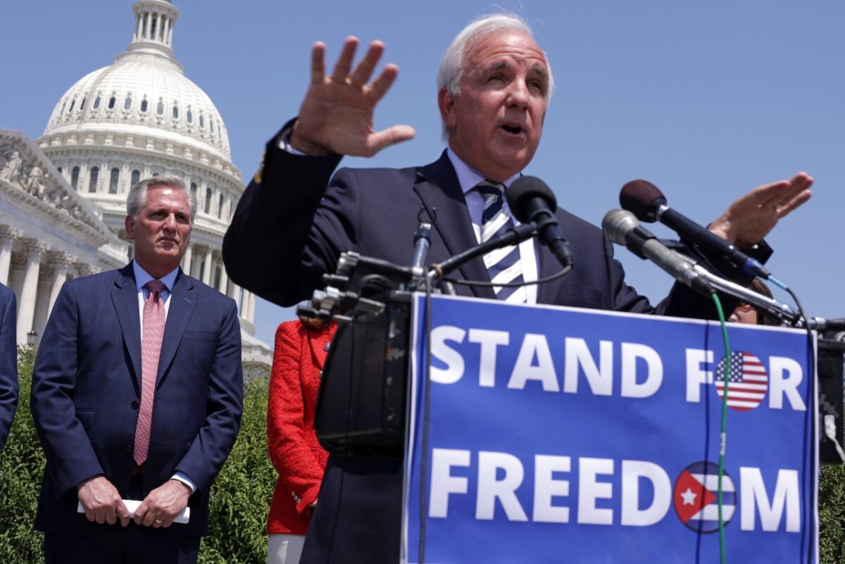 Florida Congressman Demands DHS Allow Senior Border Patrols Officials to Testify Before Congress