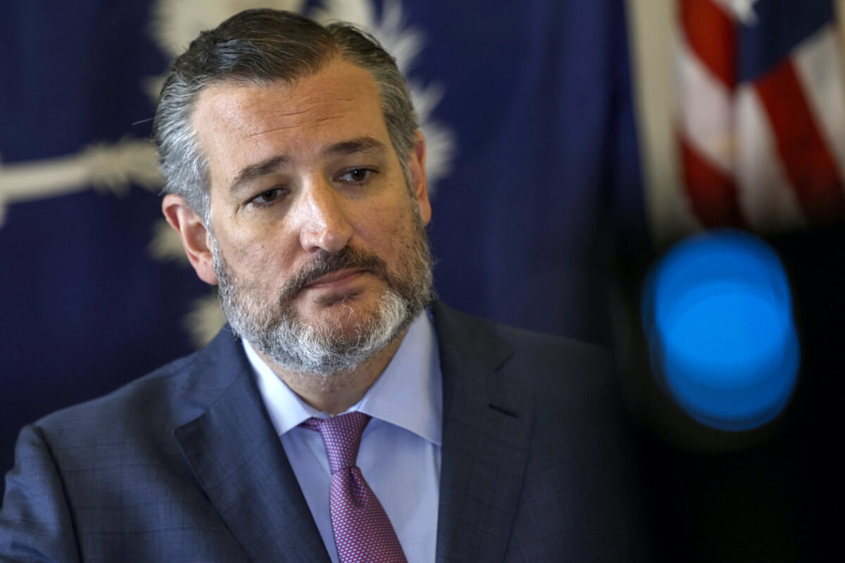 Man Arrested After Throwing Beer Can at GOP Senator Ted Cruz