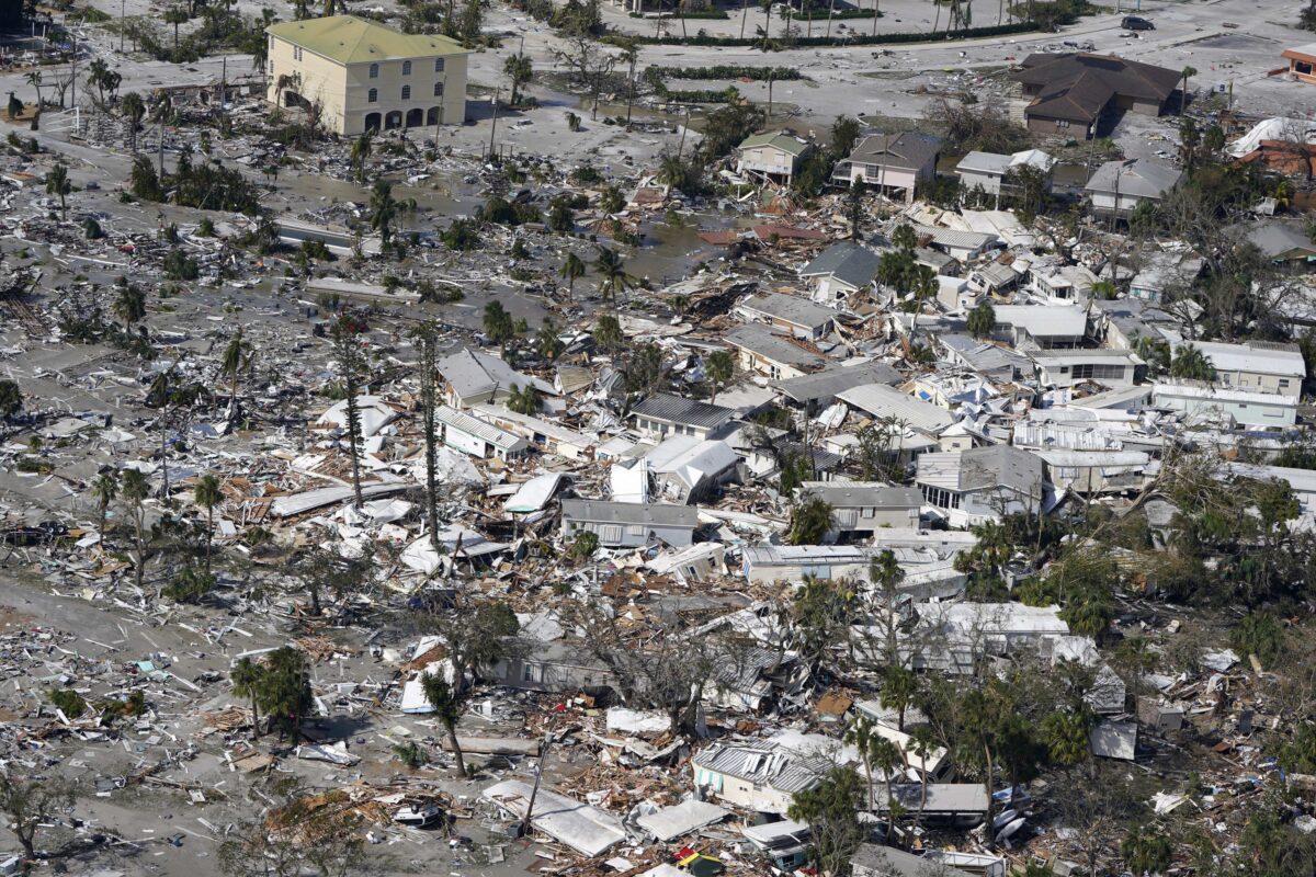 Hurricane Ian Does ‘Biblical’ Damage to Southwest Florida as 1st Death Confirmed
