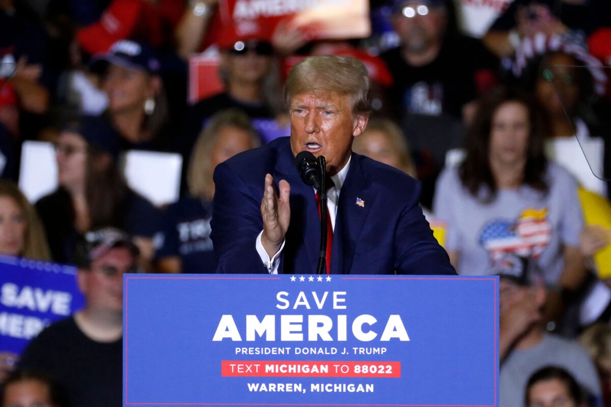 Trump Warns More Illegal Immigrants Will Cross Into US If Democrats Control Congress After November Midterms