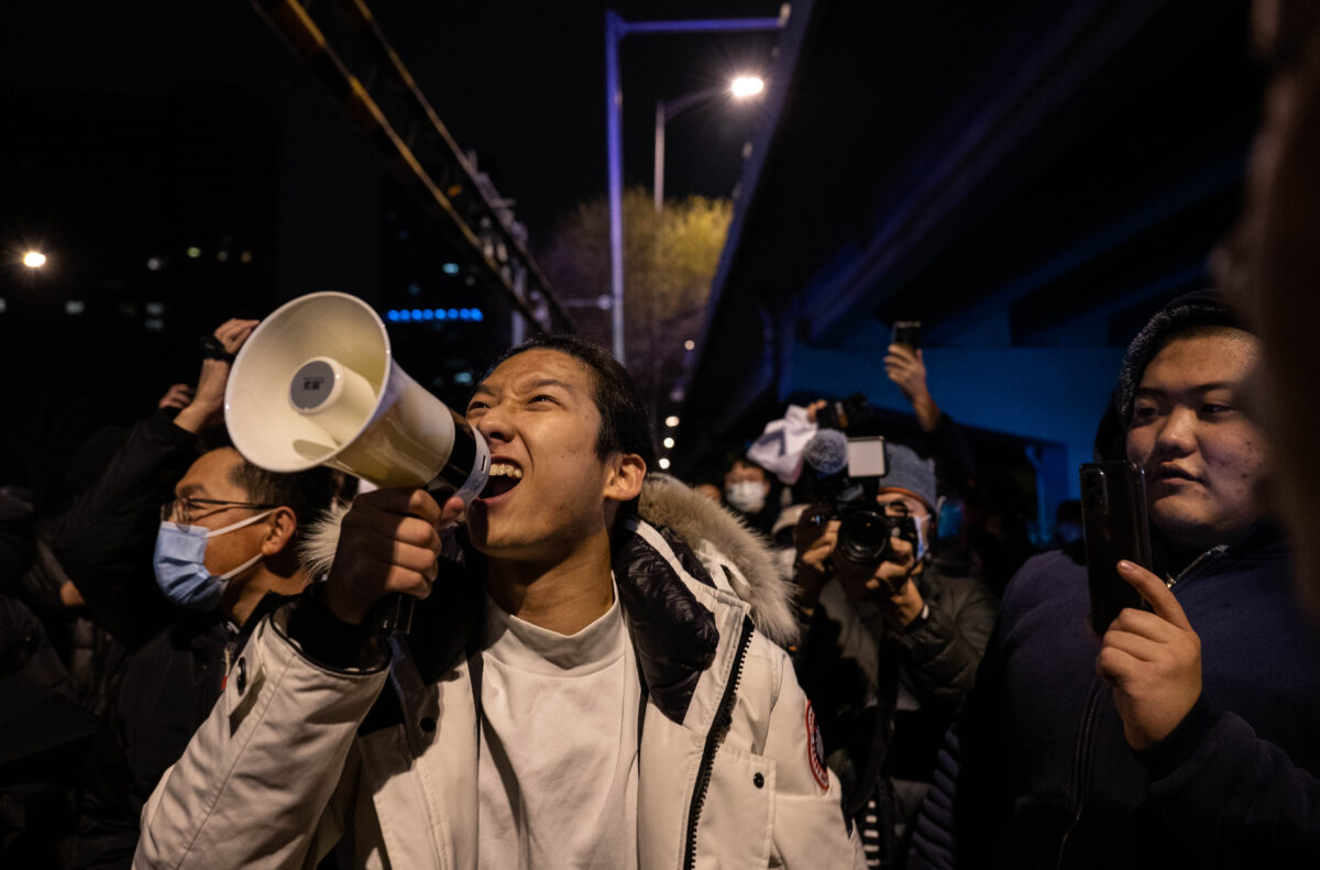 LIVE 9:45 PM ET: UC Berkeley Students Protest, Mourn Deaths of Urumqi Fire Victims in China