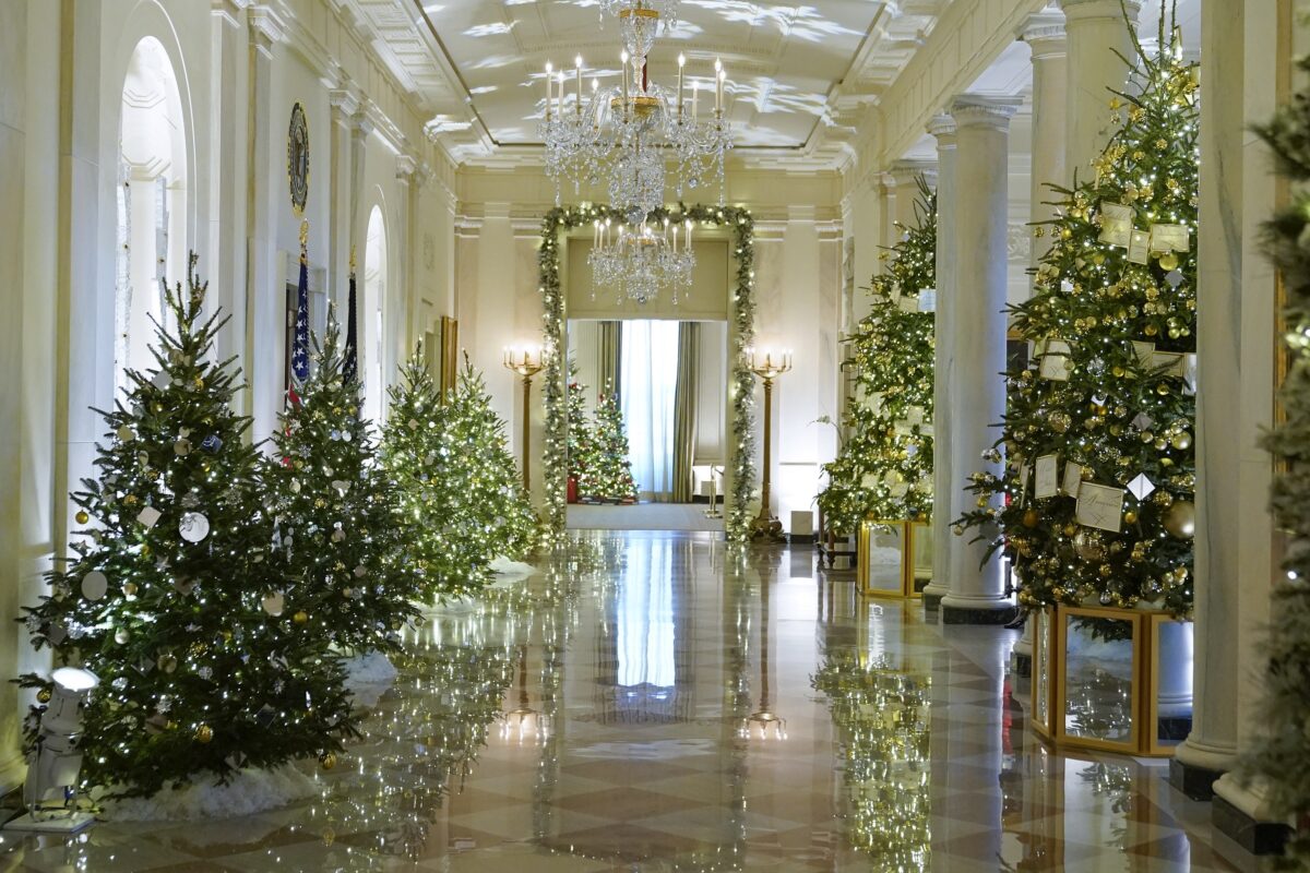 First Lady Unveils ‘We the People’ White House Holiday Decorations
