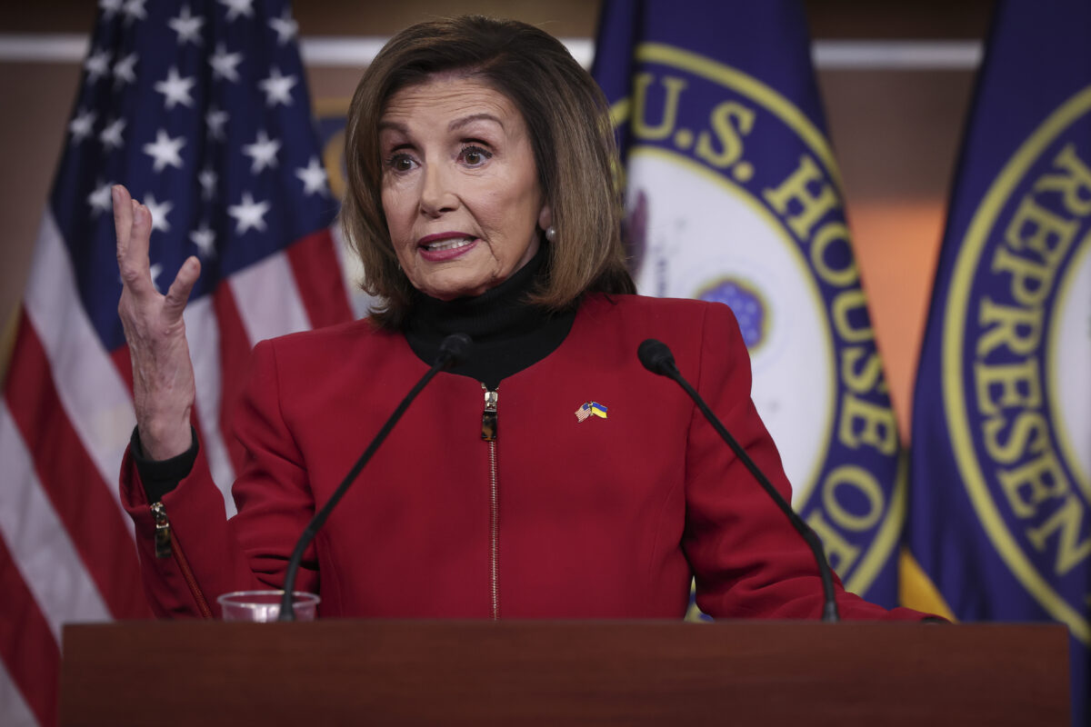 Pelosi Raises Salary Cap for House Staff in One of Her Final Acts as Speaker