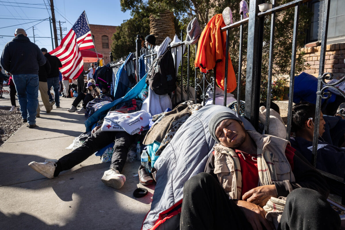 8 US Senators Set to Visit El Paso Amid Ongoing Border Crisis
