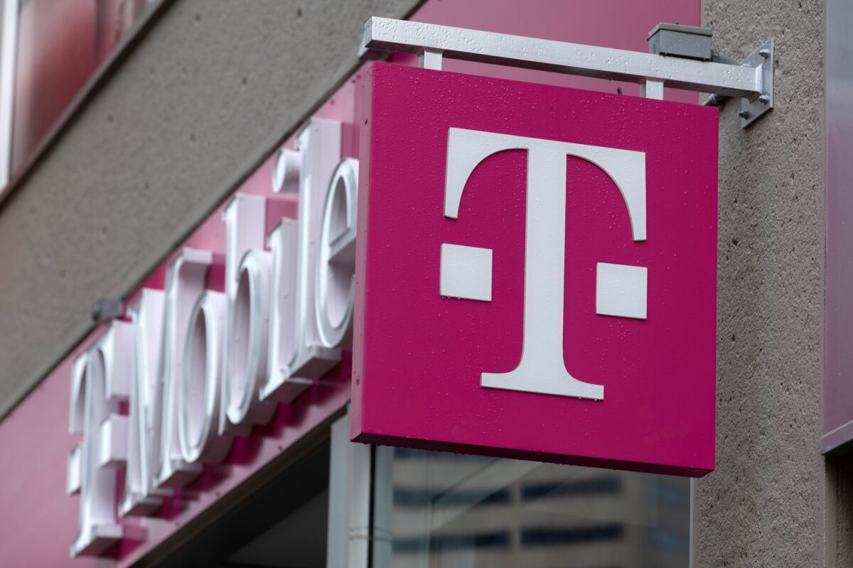 T-mobile Says Data on 37 Million Customers Stolen