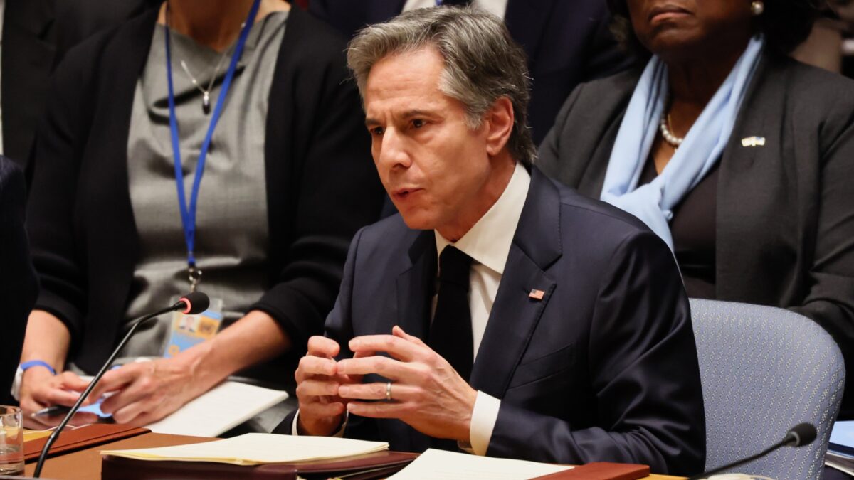 US Imposes Sanctions on 39 Entities Aiding Iranian Trade