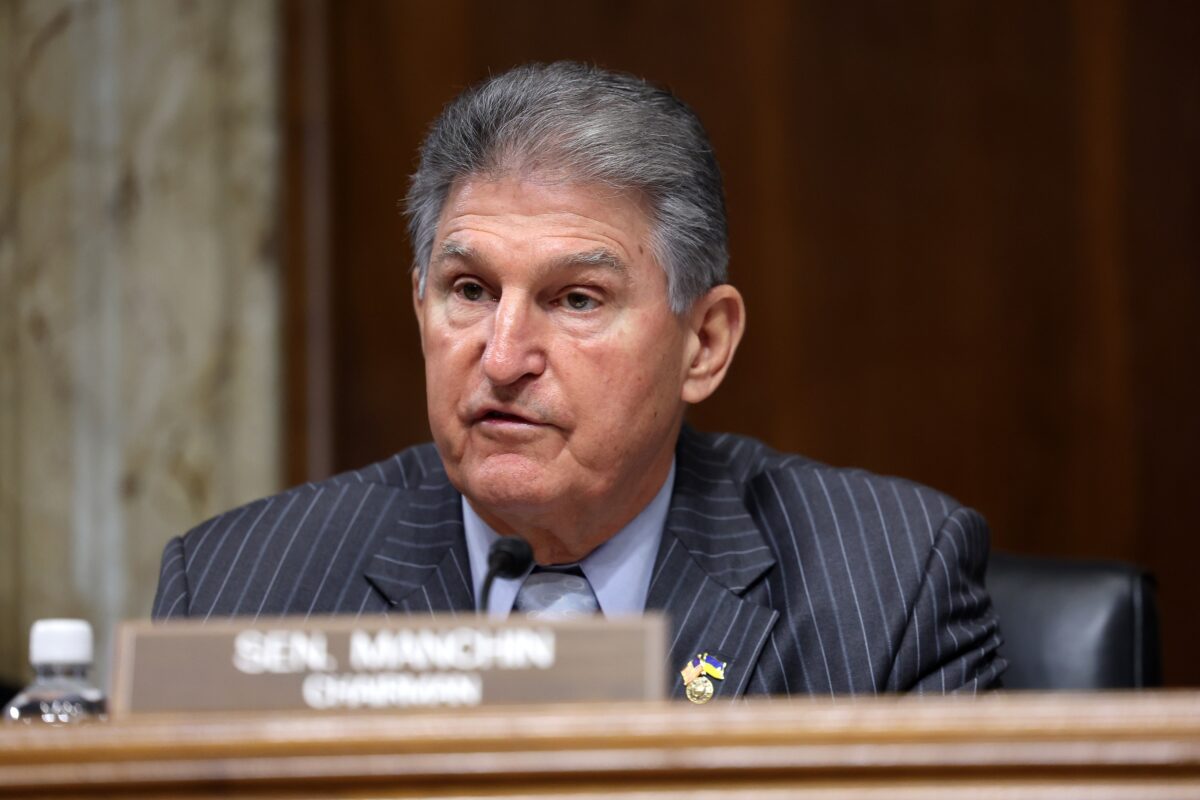 Joe Manchin Still Avoids Describing Himself as a Democrat