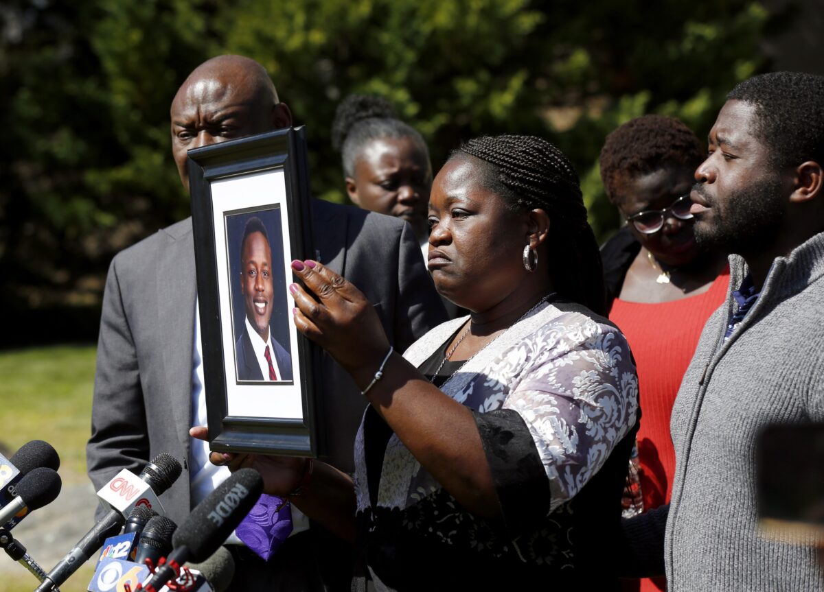Lawyers for Family of Virginia Man Killed in Police Custody Want DOJ to Step In