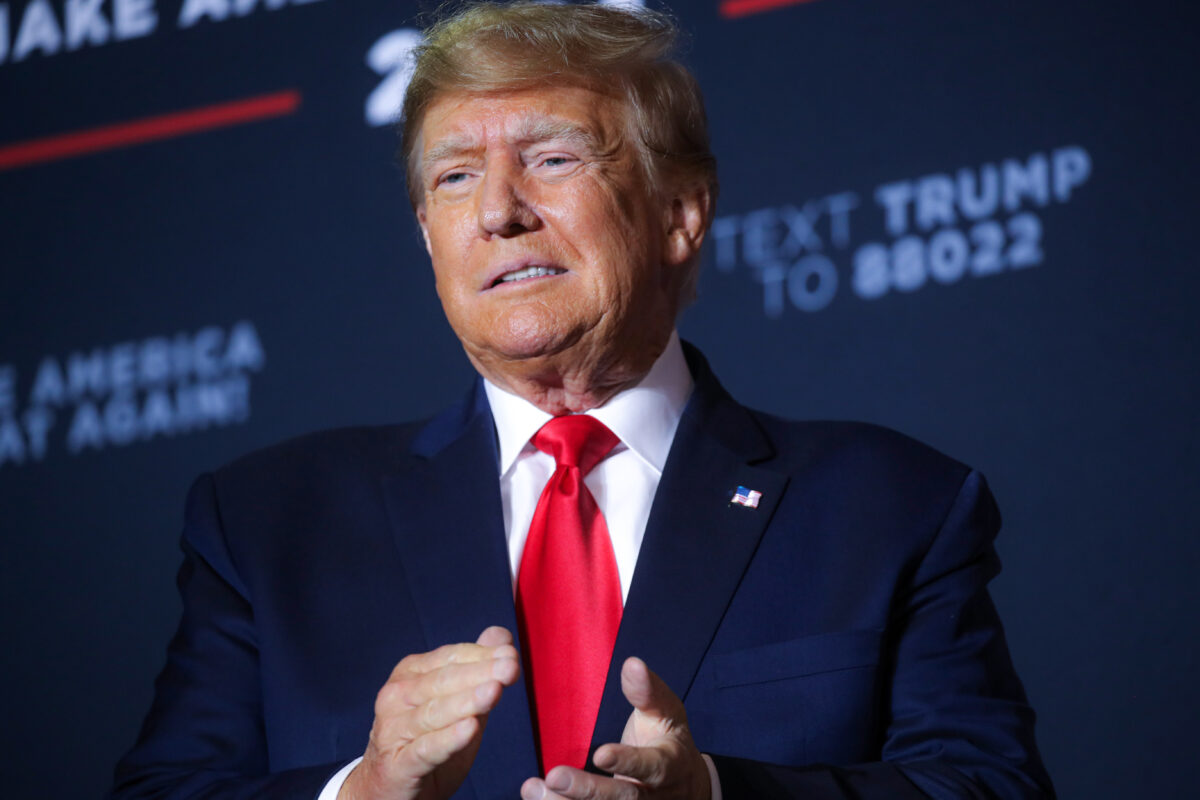 Trump Warns US in ‘Peril’ in Memorial Day Message