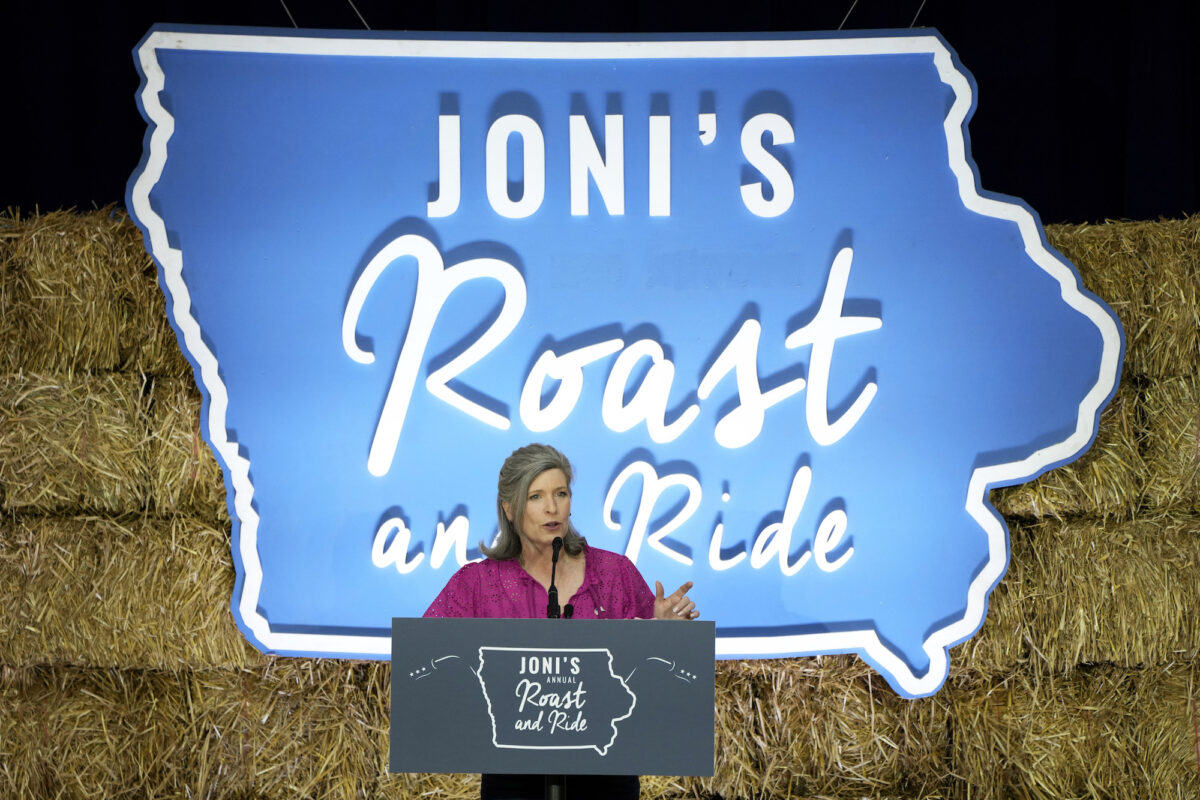 8 Republican Presidential Hopefuls Attend Iowa ‘Roast and Ride’ Event, Trump Notably Absent