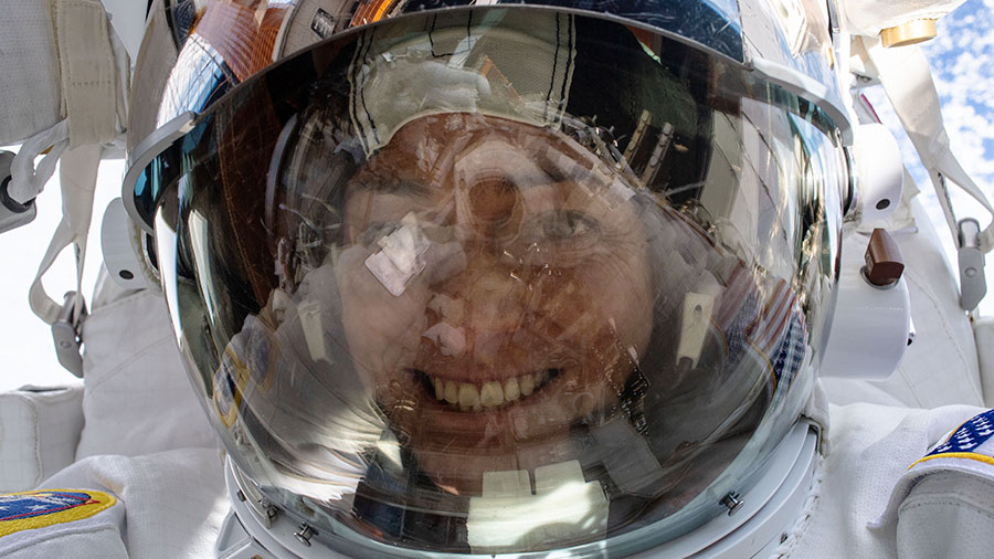 Astronauts Relax as Cosmonauts Prep for Cargo Mission